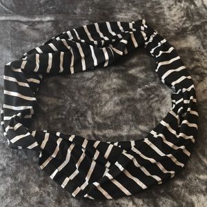 Nursing scarf nursing cover